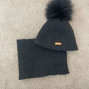 AGBO Polish Wool Hat and Scarf Set